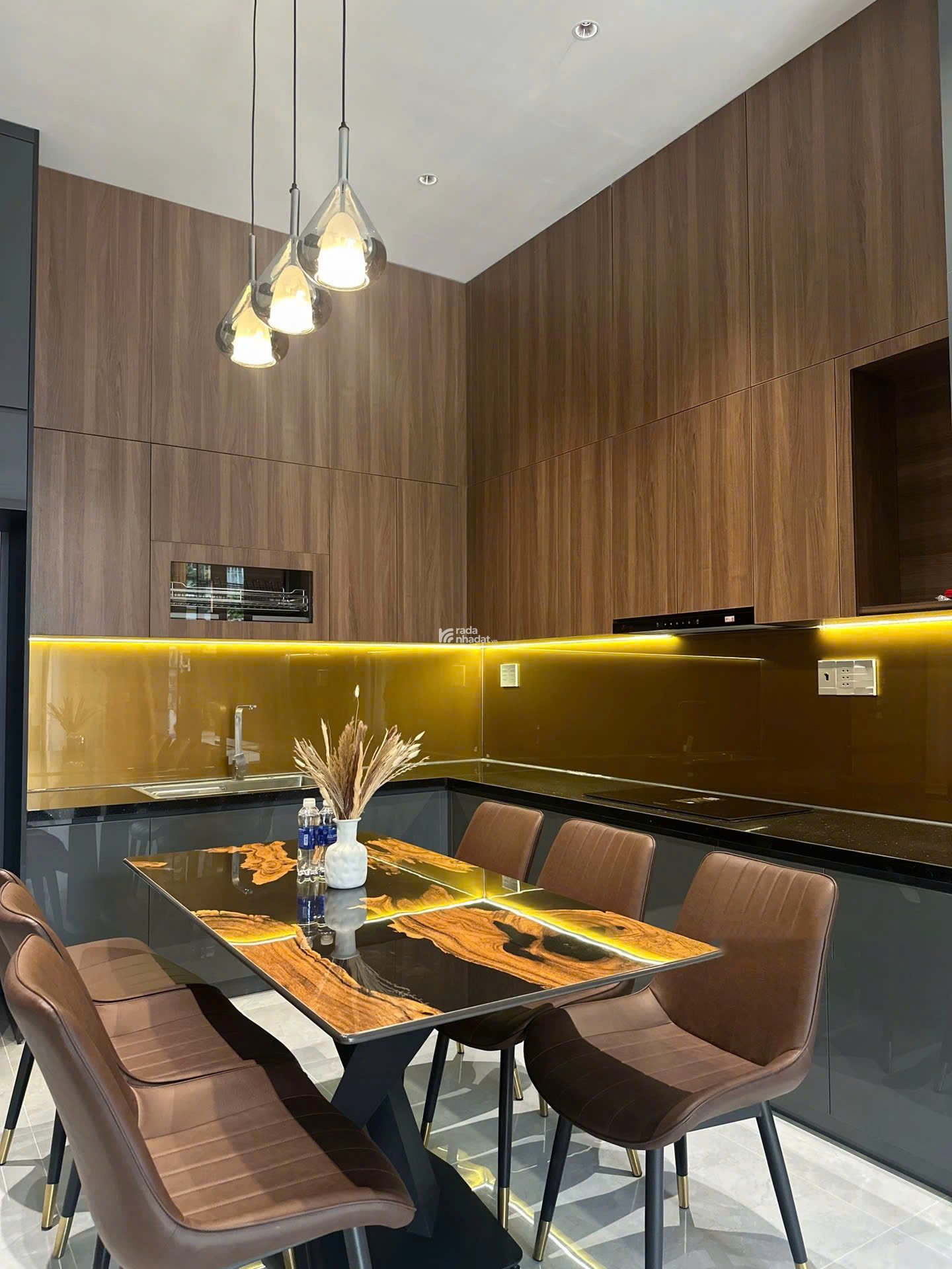 NHÀ ĐẸP GIỮA TRUNG TÂM THỦ DẦU MỘT 5.5x30M, GIÁ 3 TỶ 3 