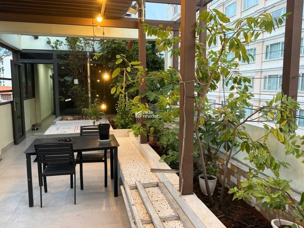 7 TẦNG ĐƯỜNG HÙNG VƯƠNG - PHƯỜNG 4 , QUẬN 5 DT: 4.2*38M- 80 TỶ