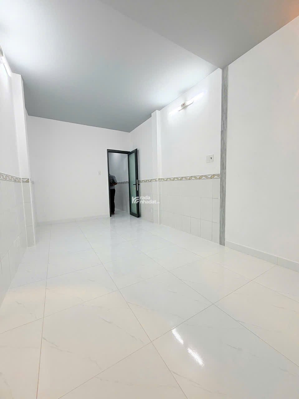 BÁN NHÀ HẺM 3M ĐƯỜNG 3/2 - 5.7 tỷ - 3x9.5, 3 tầng đúc thật 