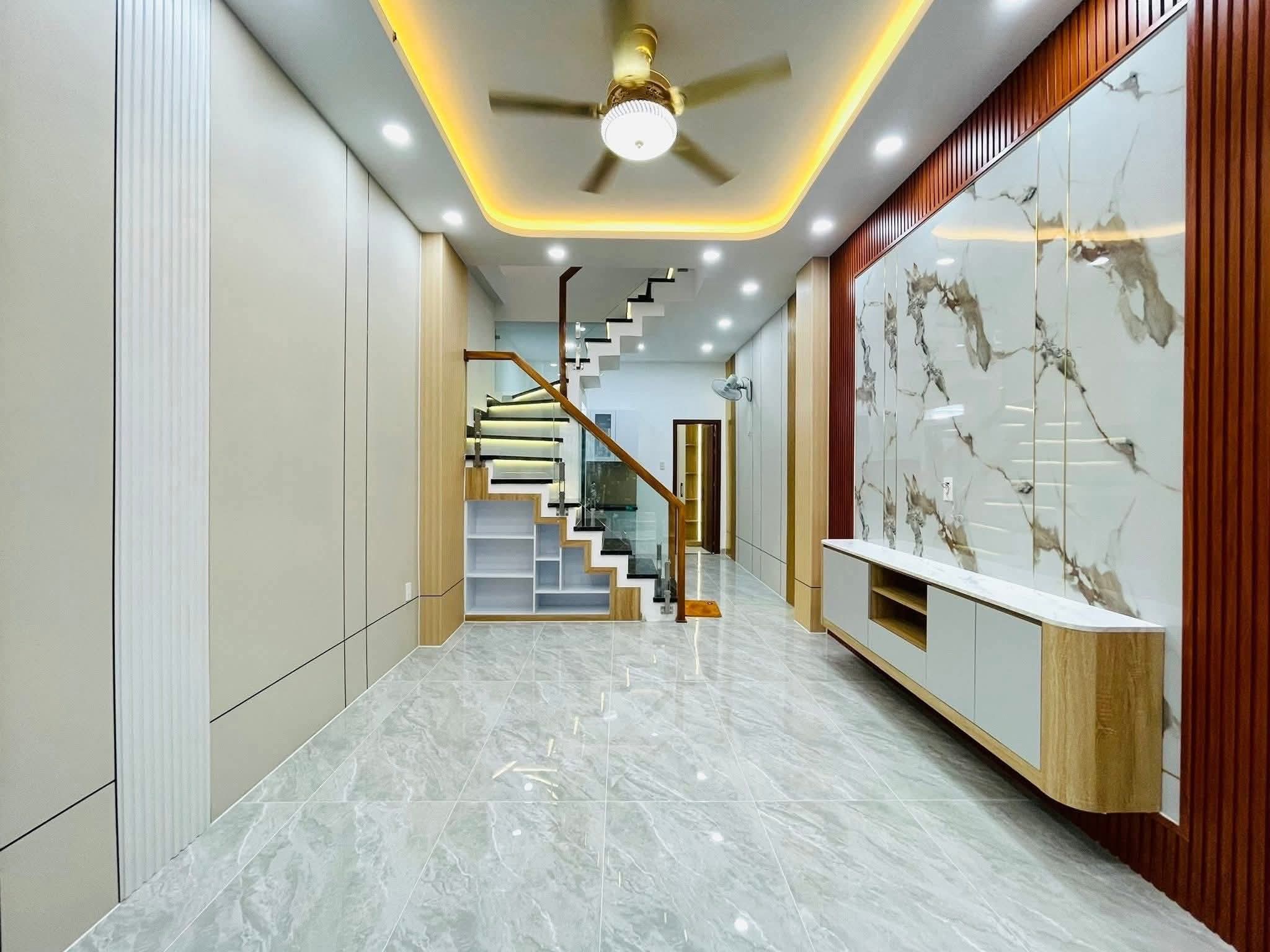 Siêu phẩm nhà 63,8m2, Trần Hữu Trang, P10, Phú Nhuận. Sổ hồng riêng, hoàn công,cho thuê 12tr/ tháng