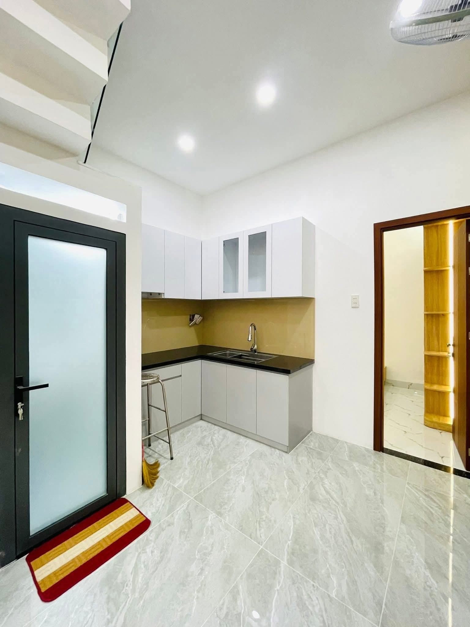 Siêu phẩm nhà 63,8m2, Trần Hữu Trang, P10, Phú Nhuận. Sổ hồng riêng, hoàn công,cho thuê 12tr/ tháng