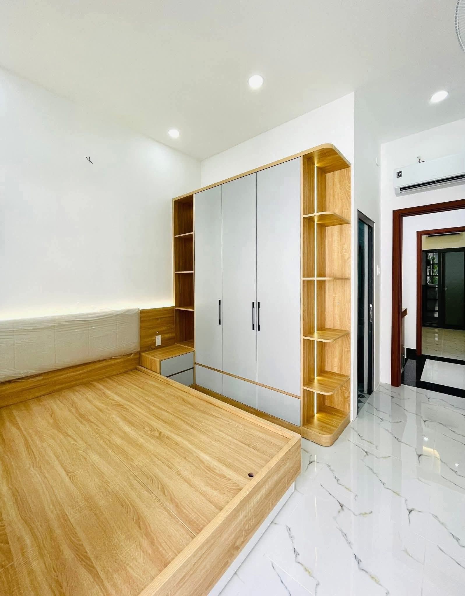 Siêu phẩm nhà 63,8m2, Trần Hữu Trang, P10, Phú Nhuận. Sổ hồng riêng, hoàn công,cho thuê 12tr/ tháng