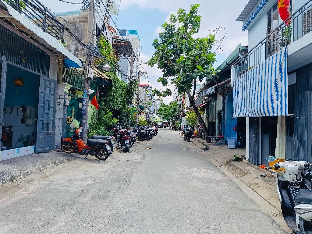 Bán Gấp Nhà Hẻm Xe Hơi Tránh Thoại Ngọc Hầu 83m2 chỉ hơn 5tỷ Kinh doanh Đỉnh