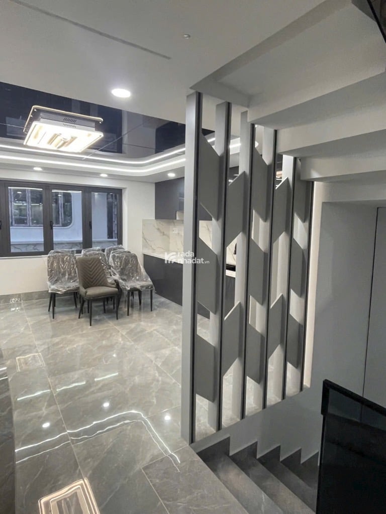 - Vị trí đẹp , giáp Tân Phú, gần siêu thị Aeon Nhật Bản, chợ   , trường học 