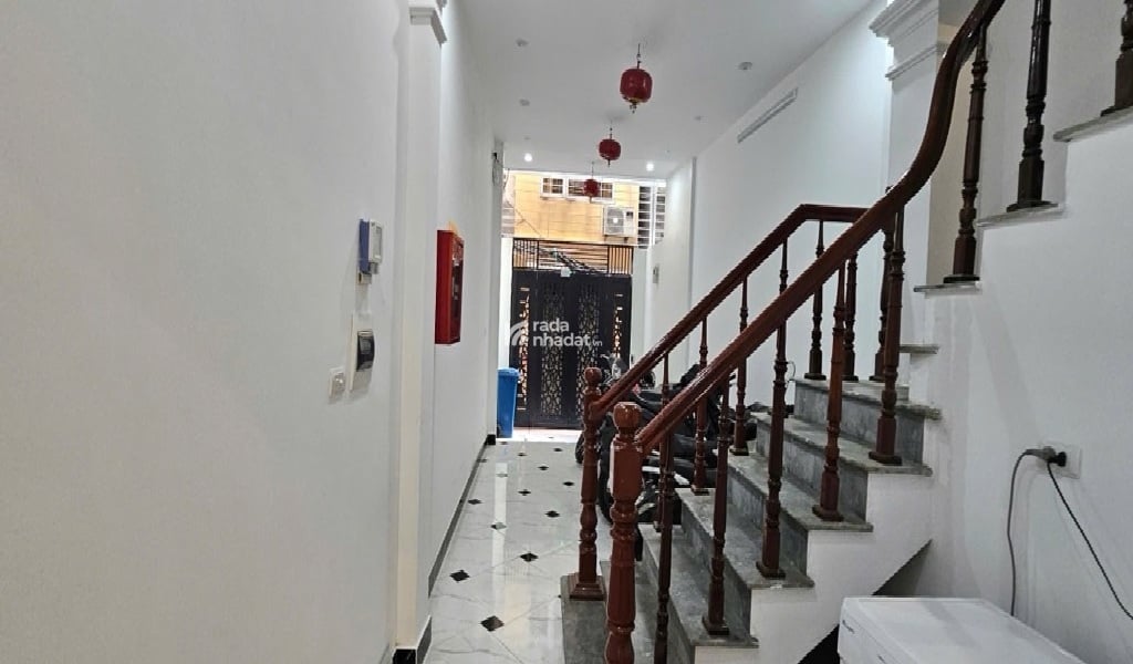 CẦU GIẤY - NHÀ MỚI - 2 THOÁNG - 5 TẦNG - SÂN RỘNG - SỔ VUÔNG - 46M2 - 13 TỶ