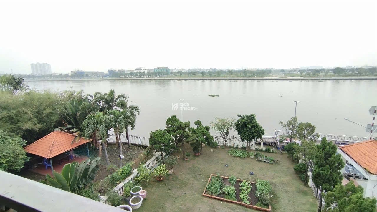VILLA 5 sao view sông Vườn Lài APĐ ngang 12m 350m2 TẶNG hồ bơi chỉ 36 tỷ.
