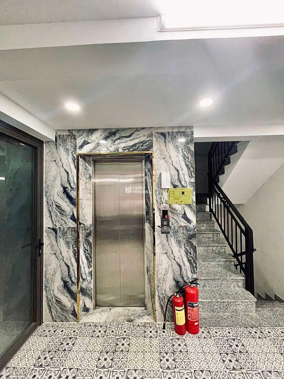 KHU CITY LAND - TOÀ CHDV CAO CẤP 7 TẦNG 128m2 27 PHÒNG - DOANH THU 150TR/THÁNG