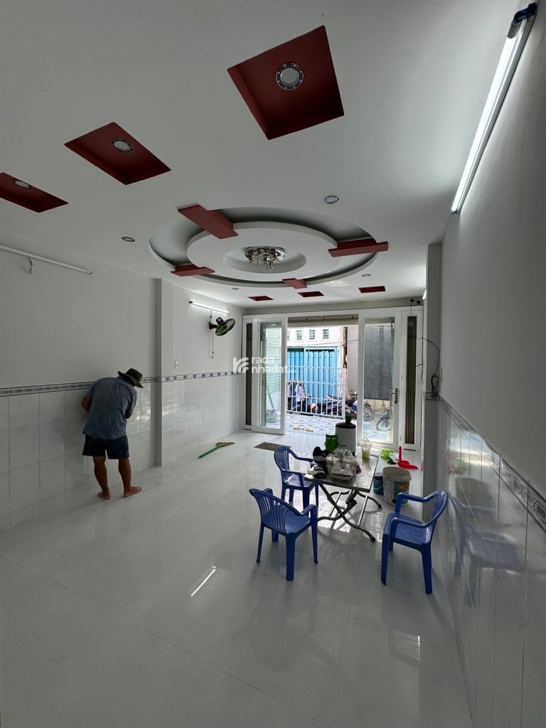 NHÀ ĐẸP 2 TẦNG 100M2(4X25)-LÊ TẤN BÊ-BẾN XE MIỀN TÂY-GIÁ 4.8 TỶ