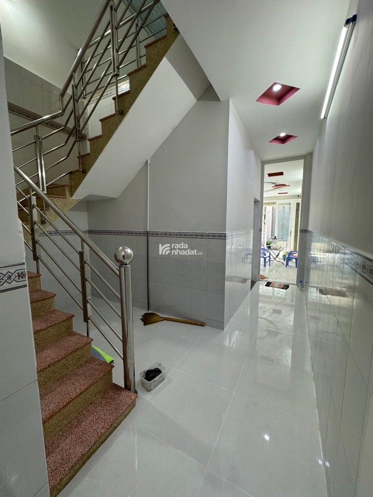 NHÀ ĐẸP 2 TẦNG 100M2(4X25)-LÊ TẤN BÊ-BẾN XE MIỀN TÂY-GIÁ 4.8 TỶ