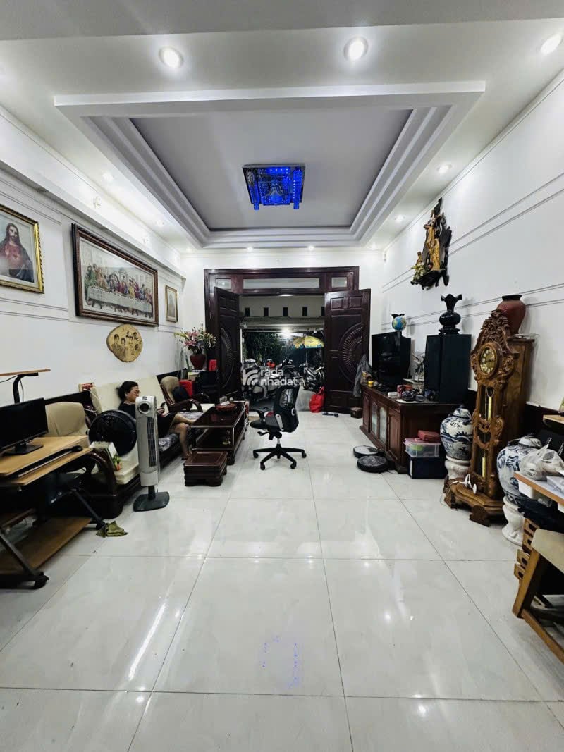 Chỉ 17 tỷ có nhà HXT thông 12m 4 lầu ngang 4.5m 158m2 ngay Emart Phan Huy Ích KD đỉnh. 