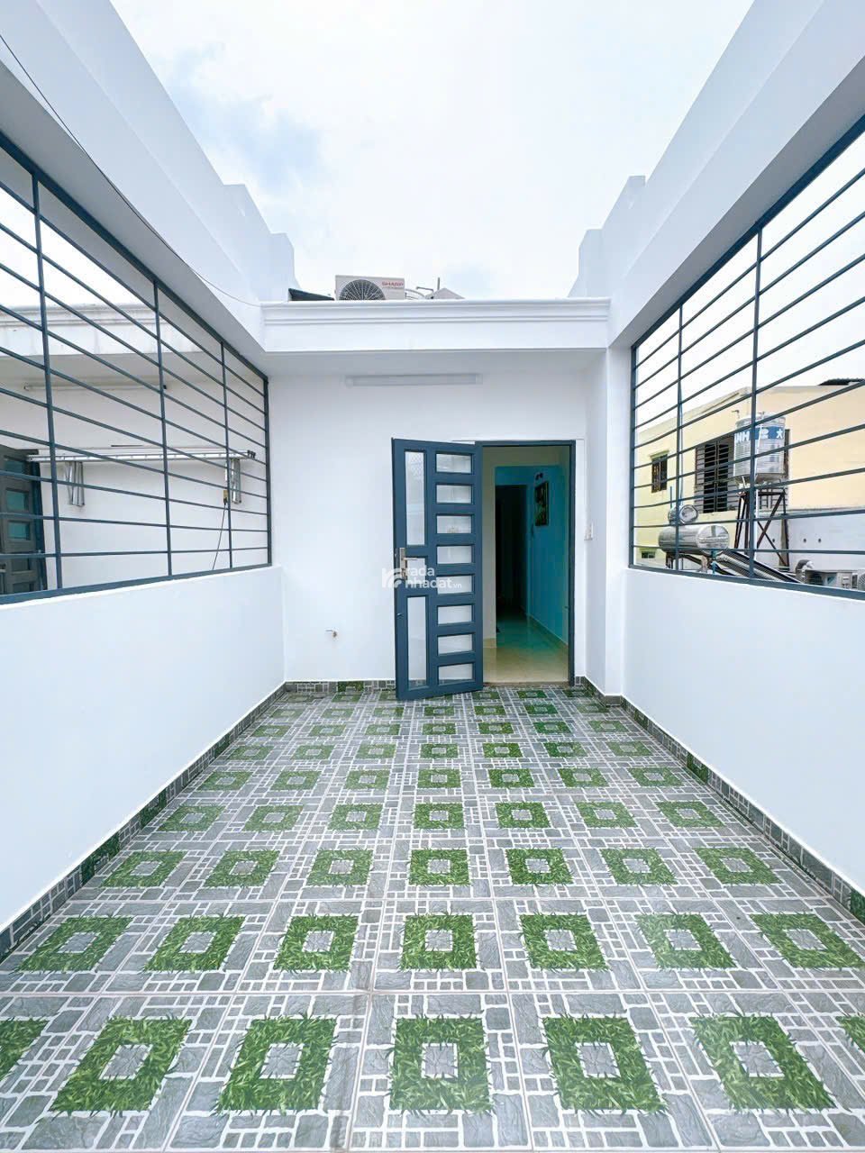 Bán nhà hẻm xe hơi Thích Quảng Đức 42m2 đúc 4 tầng BTCT 5PN nhỉnh 8 tỷ tl