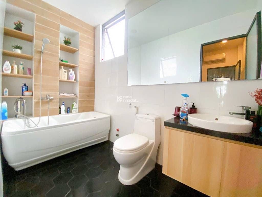 NHÀ MỚI ĐẸP 5 TẦNG - HẺM 4M 1 TRỤC GẦN MẶT TIỀN TKTQ - 65M2 (3.6x18) - 6PN - GẦN AEON MALL TÂN PHÚ