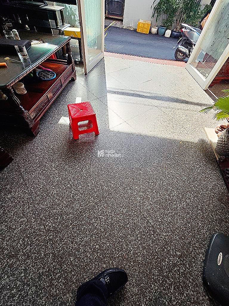 Bán khách sạn đường tân kỳ tân quý 