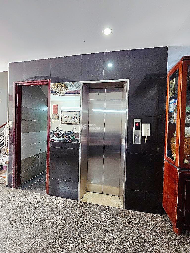 Bán khách sạn đường tân kỳ tân quý 