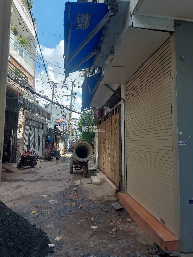 HẺM XE HƠI KHU BÀU CÁT, ÂU CƠ TÂN BÌNH, CÓ KC Ở NGAY. GIẢM 550TR CHỈ CÒN 2.5T TL