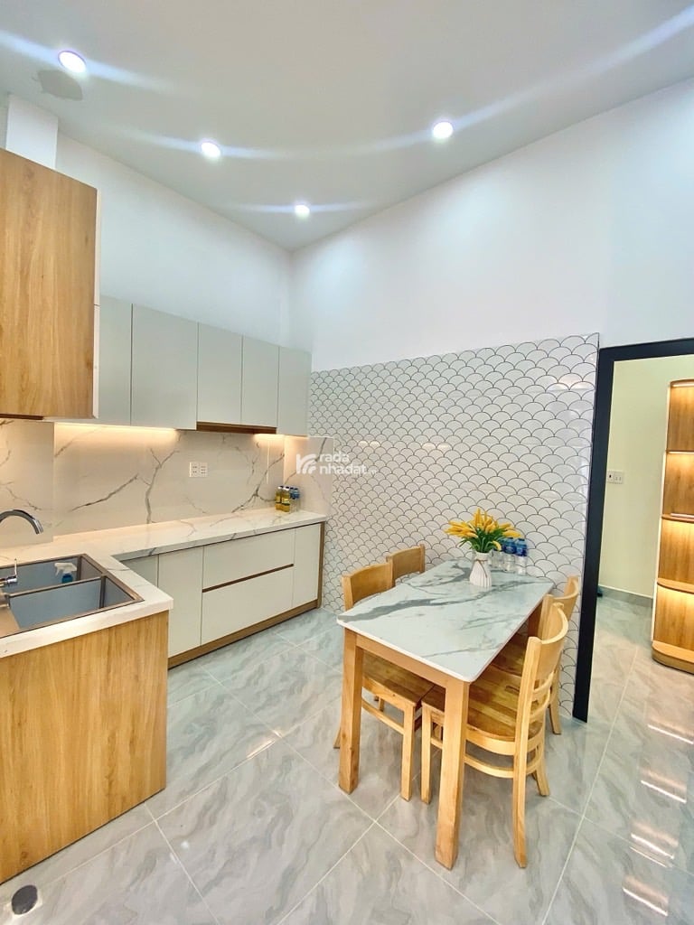 HẺM 3M ĐẸP. PHẠM VĂN BẠCH, TÂN BÌNH, 45M2 CÓ KC Ở NGAY. GIẢM 350TR CHỈ CÒN 4.85T TL 