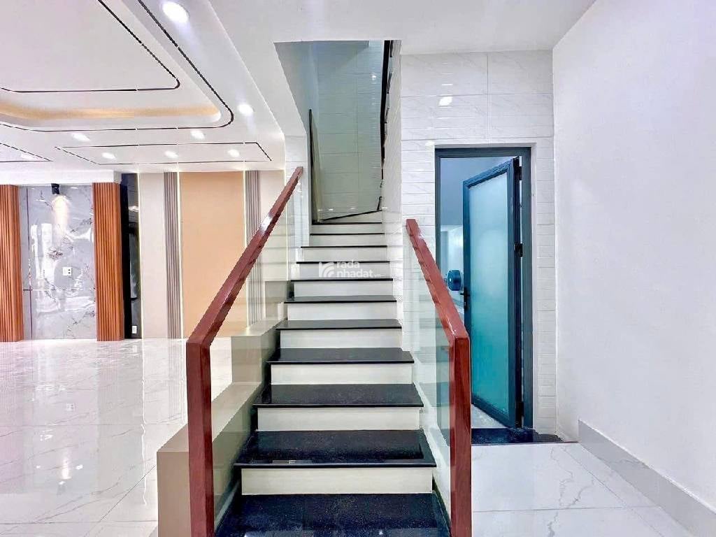 5 TẦNG -LÊ VĂN QUỚI -BÌNH TRỊ ĐÔNG A -BÌNH TÂN -DT: 6*10M- 8 TỶ 3