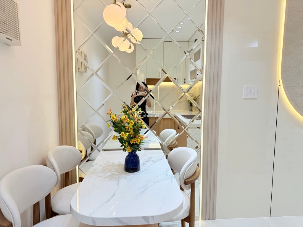 KHÔNG CÓ SẢN PHẨM SO SÁNH - LÊ VĂN DUYỆT - NHÀ MỚI 2 TẦNG - 2 PN 2 WC- HXHTHÔNG - FULL NỘI THẤT - 2