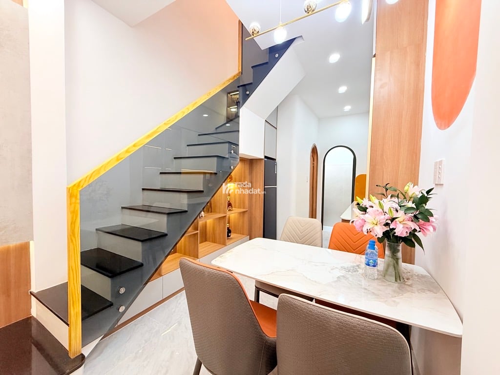 HẺM XE HƠI TRẦN KHẮC CHÂN, PHÚ NHUẬN, 30M2 CÓ KC Ở NGAY. GIẢM 350TR CHỈ CÒN 4.65T TL 