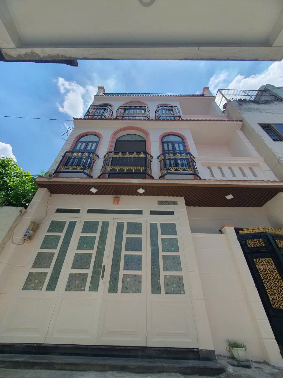 SIÊU PHẨM LÊN SÓNG Q11  GIÁ CHỈ 3,6 TỶ Lãnh Binh Thăng 1t 2l 3pn 3wc shr 