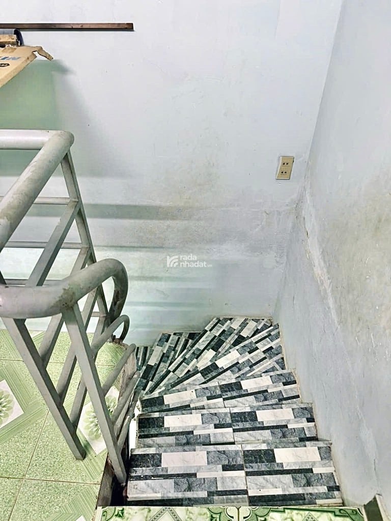 GẦN Q11, SÁT HXH LÝ THÁNH TÔNG, TÂN PHÚ, 25M2 HIẾM CÓ. GIẢM 550TR CHỈ CÒN 2.7T TL TỐT