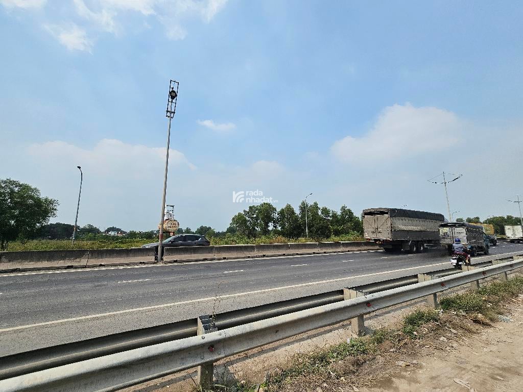 ĐẤT GÓC 2 MẶT TIỀN VÕ TRẦN CHÍ 2.834M2 15 TỶ ĐƯỜNG LÊN CAO TỐC THU 45TR/THÁNG