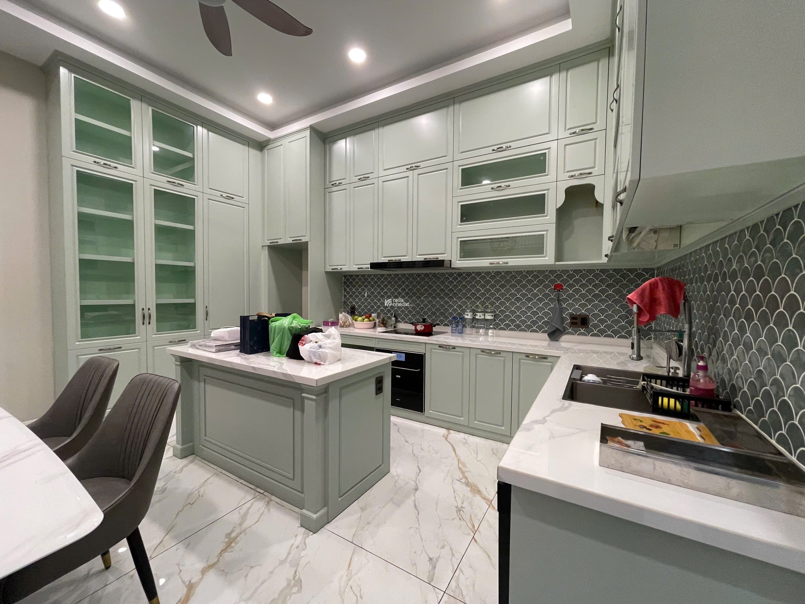 Cho thuê Biệt thự cityland giá 50tr full nội thất, có thang máy từ trệt, mới hoàn thiện 100% 