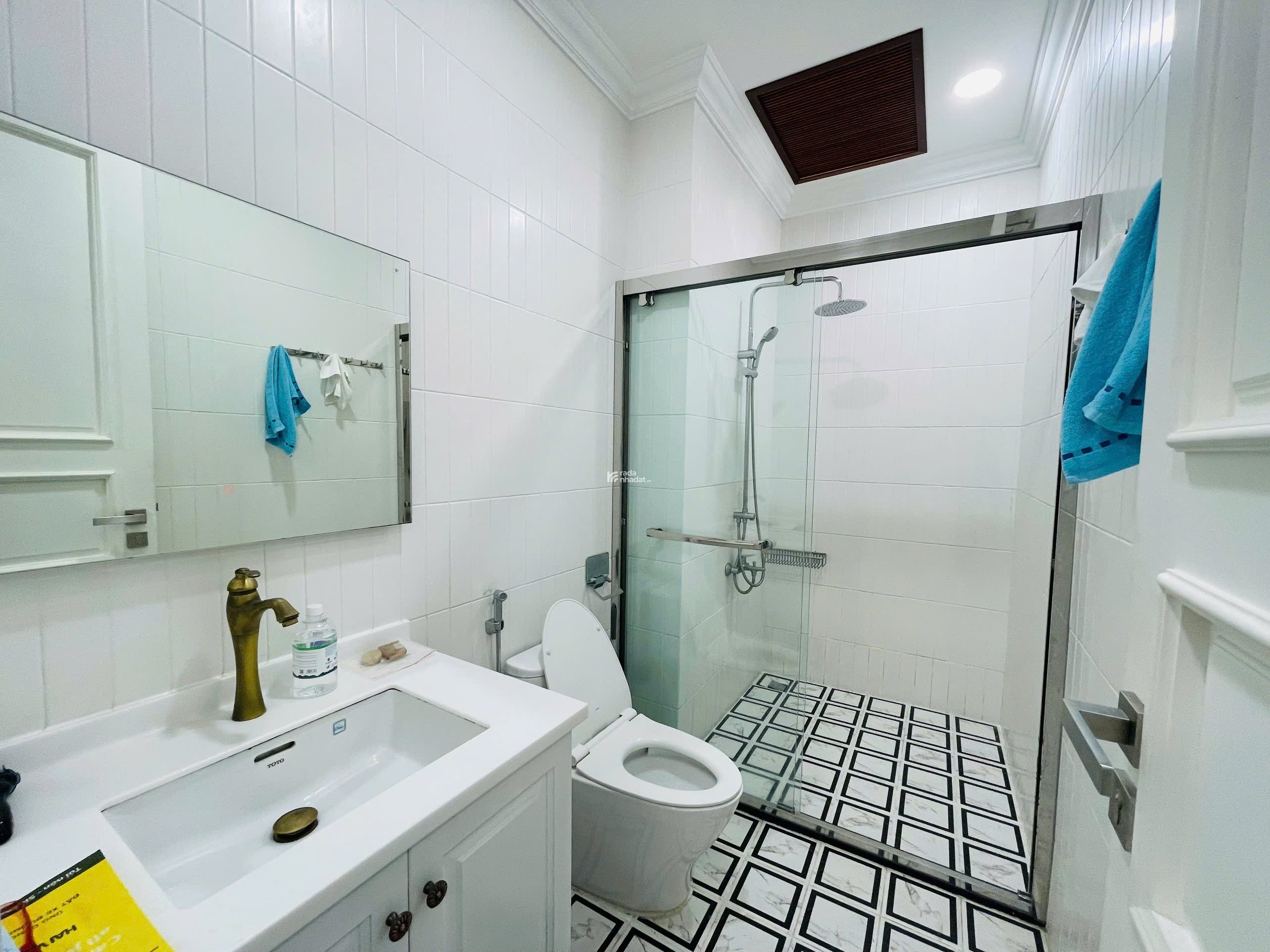 Cho thuê Biệt thự cityland giá 50tr full nội thất, có thang máy từ trệt, mới hoàn thiện 100% 