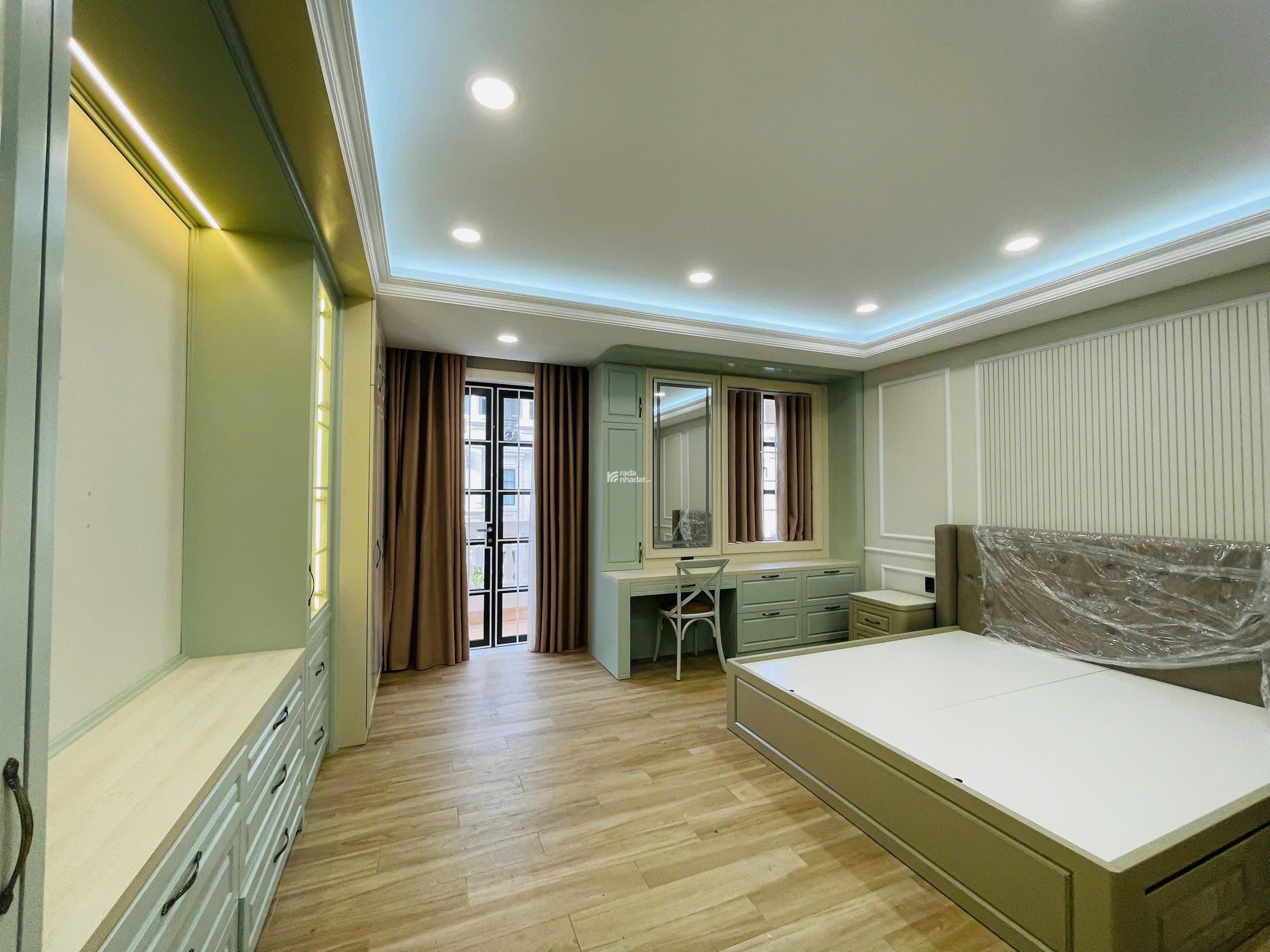 Cho thuê Biệt thự cityland giá 50tr full nội thất, có thang máy từ trệt, mới hoàn thiện 100% 