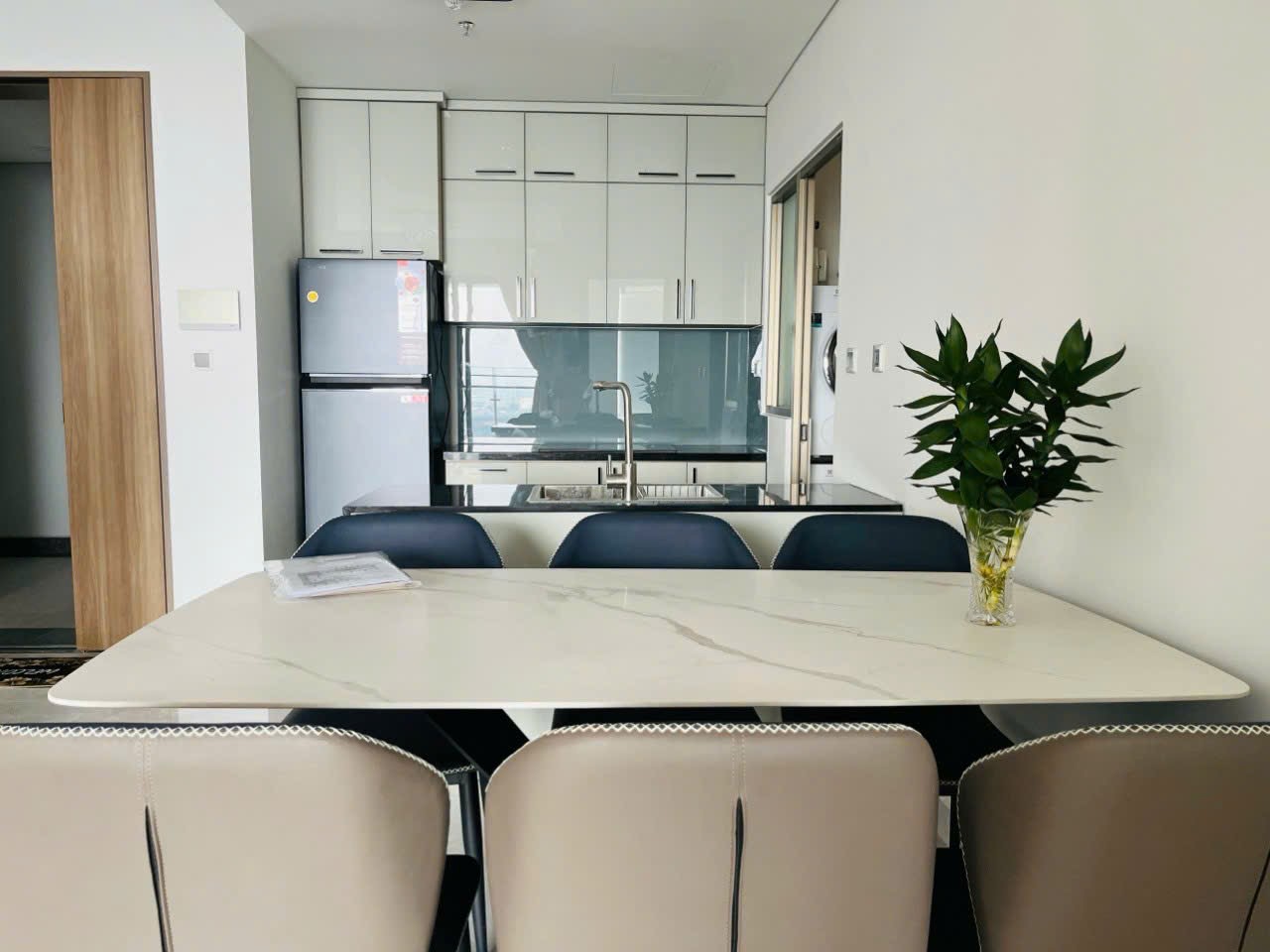 Cho thuê căn hộ Midtown, Phú Mỹ Hưng, Q7, 2PN nhà đẹp, giá chỉ 28 triệu 