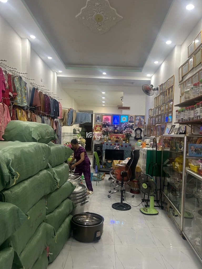 Mặt tiền nội bộ 110m2 ngay chợ Tân hương Tân Phú 