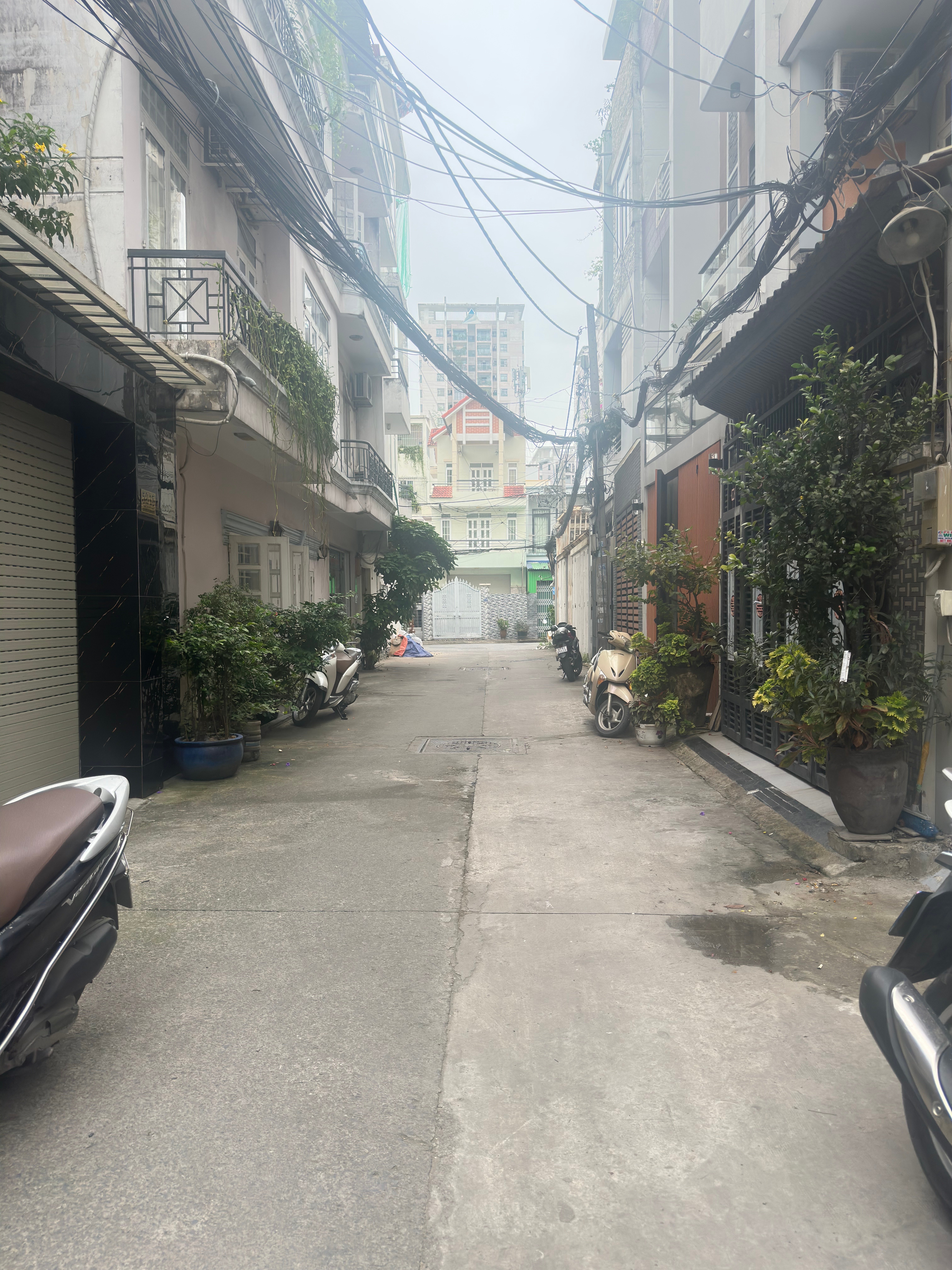 CHỈ 12.59 TỶ – NHÀ 4 TẦNG – HẺM XE HƠI – NGUYỄN THỊ THẬP – TRUNG TÂM [QUẬN 7]