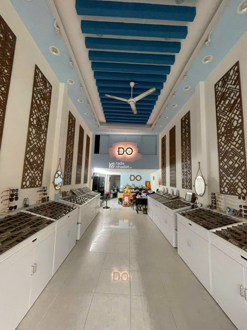 HOT: CẦN BÁN NHÀ MT ĐƯỜNG 3/2 ,P16, Q11 (Ngay ngã tư 3/2 giao với Nguyễn Chí Thanh)