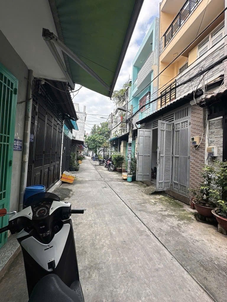 BÁN NHÀ LÊ VĂN QUỚI - 36M2 - 2 TẦNG - GIÂP TÂN PHÚ - 4.15 TỶ