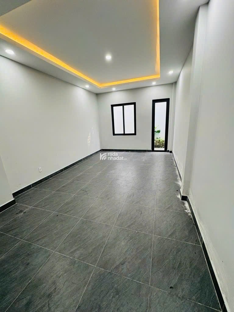 BÁN NHÀ MẶT TIỀN KHU TÊN LỬA 80M2 4 TẦNG 9.1 TỶ GẦN NHÀ THỜ PHAO LÔ VÀ CÔNG VIÊN