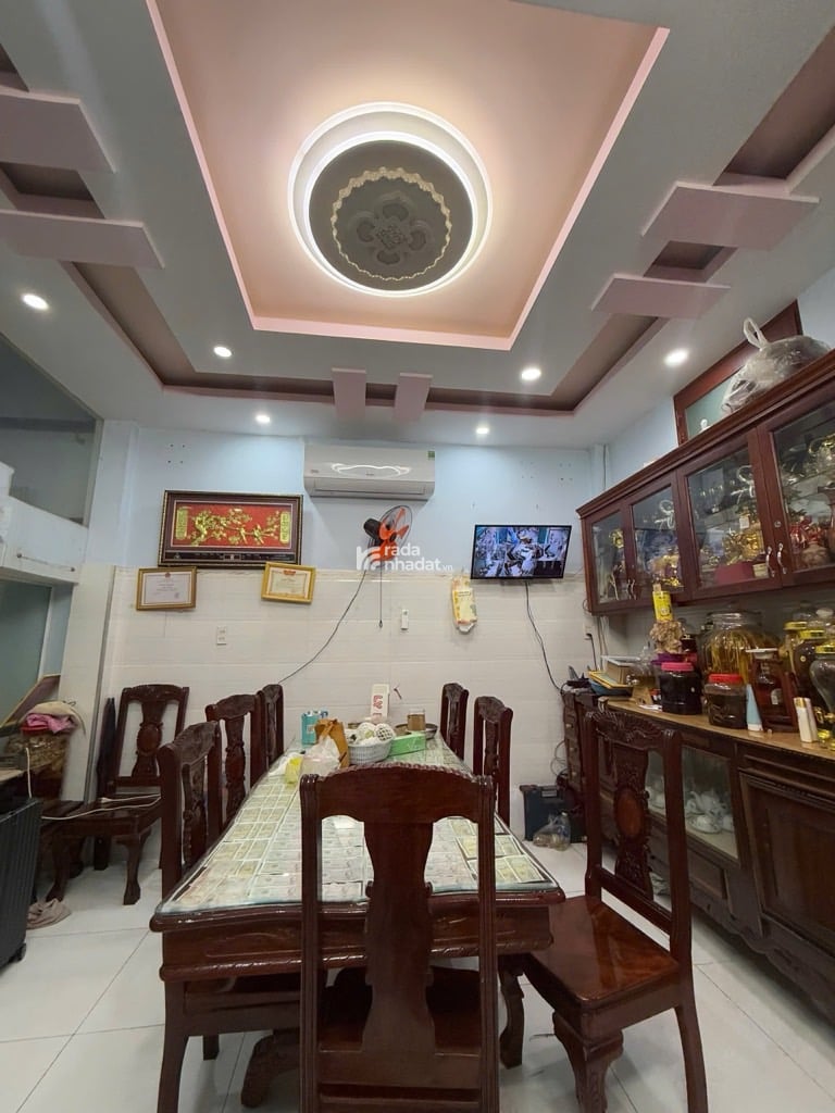 LẠC LONG QUÂN -P.8- TÂN BÌNH - HXH ĐỔ CỬA - VUÔNG A4 -DT: 4*14m- 4 TẦNG BTCT -  7 TỶ 5