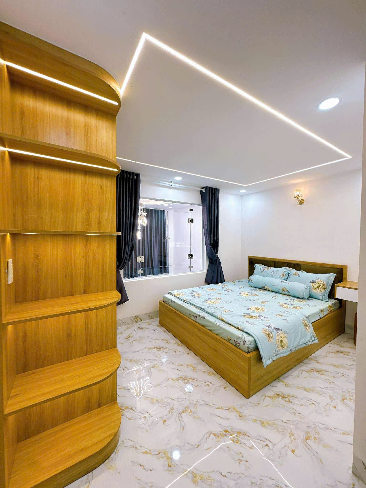 NHÀ ĐẸP 5 TẦNG FULL NỘI THẤT - TRƯỚC NHÀ 10m OTO QUAY ĐẦU - CÁCH 20M RA MẶT TIỀN