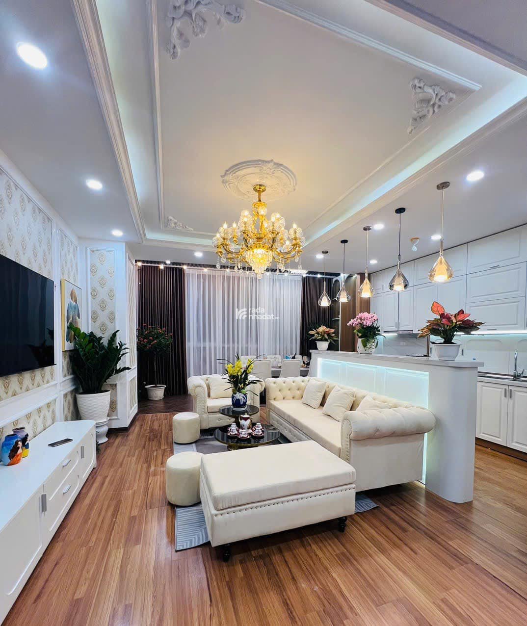 Siêu phẩm giá tốt bán căn 108m2 (3 pn) sẵn sổ, full NT giá 7.2 tỷ tại Hei Tower. LH: 0399 888 ***