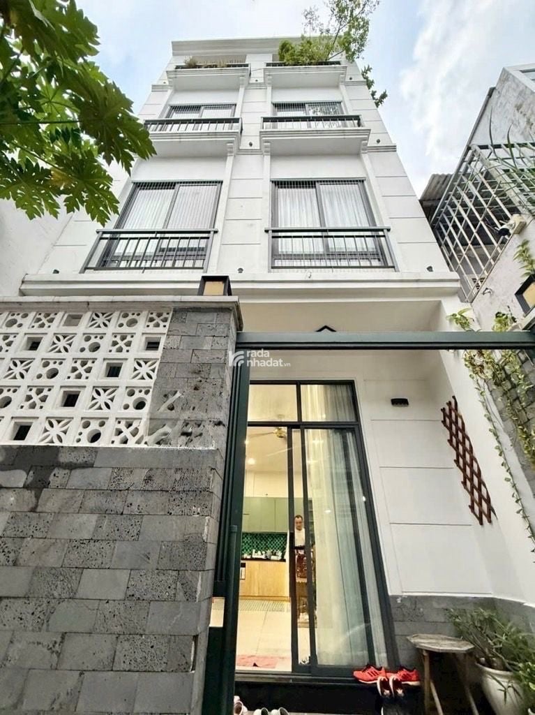  50m2 - 4 Tầng đúc - nhà xây mới - 5 PN - Tặng fulll nội thất - View Landmark,