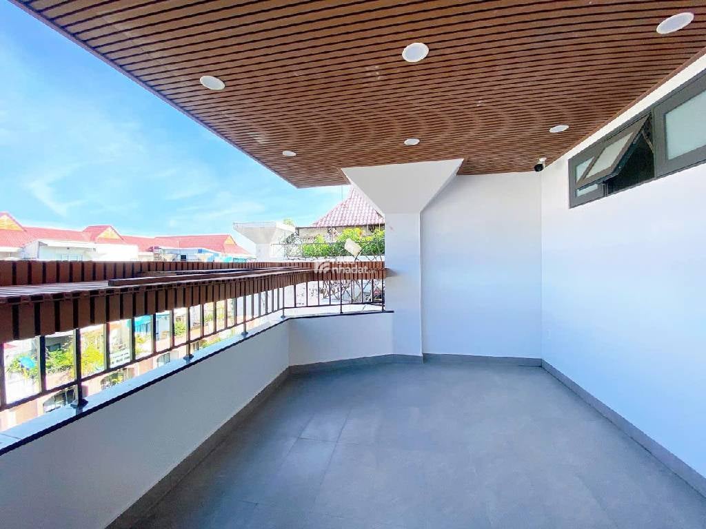 VỊ TRÍ KINH DOANH ĐỈNH - 2 MẶT HẺM XE HƠI - GIÁP Q.10 - NGAY LÝ THƯỜNG KIỆT - 6 TẦNG - 72M2