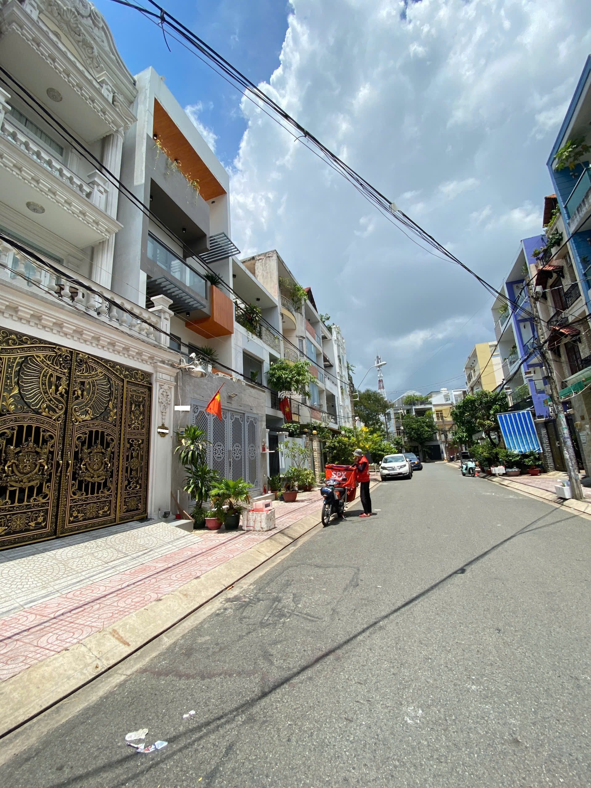 HXH 12m Phan Anh, 80m2, 4 tầng, doanh thu 100tr/tháng, chỉ 10.5 tỷ TL