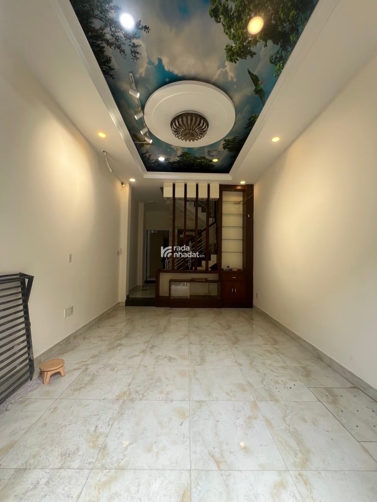 HẺM 6M XE TẢI ĐỖ CỬA - 4 TẦNG BTCT Ở NGAYMô tả: Kết cấu: Trệt, 2 lầu, sân thượng trước sau.  Thiế