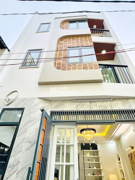 Bán nhà mới 2 lầu gần HXH đường Âu Dương Lân P.2 Quận 8