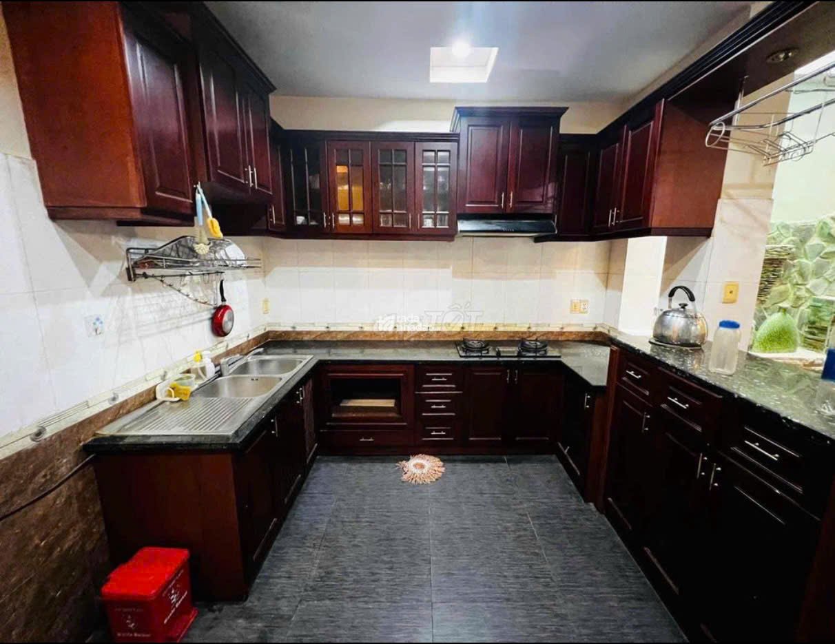 HOT: BÁN BIỆT THỰ HXH 107/ PHẠM VĂN HAI, P3, TÂN BÌNH ( 4,7 x 23.5m) NỞ HẬU 6M2