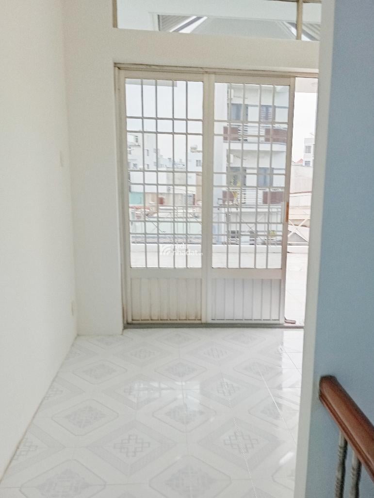 BÁN NHÀ LÔ GÓC HẺM XE HƠI PHƯỜNG 2 QUẬN 8 130M2 12 TỶ 5.2X25M 3 TẦNG 5PN
