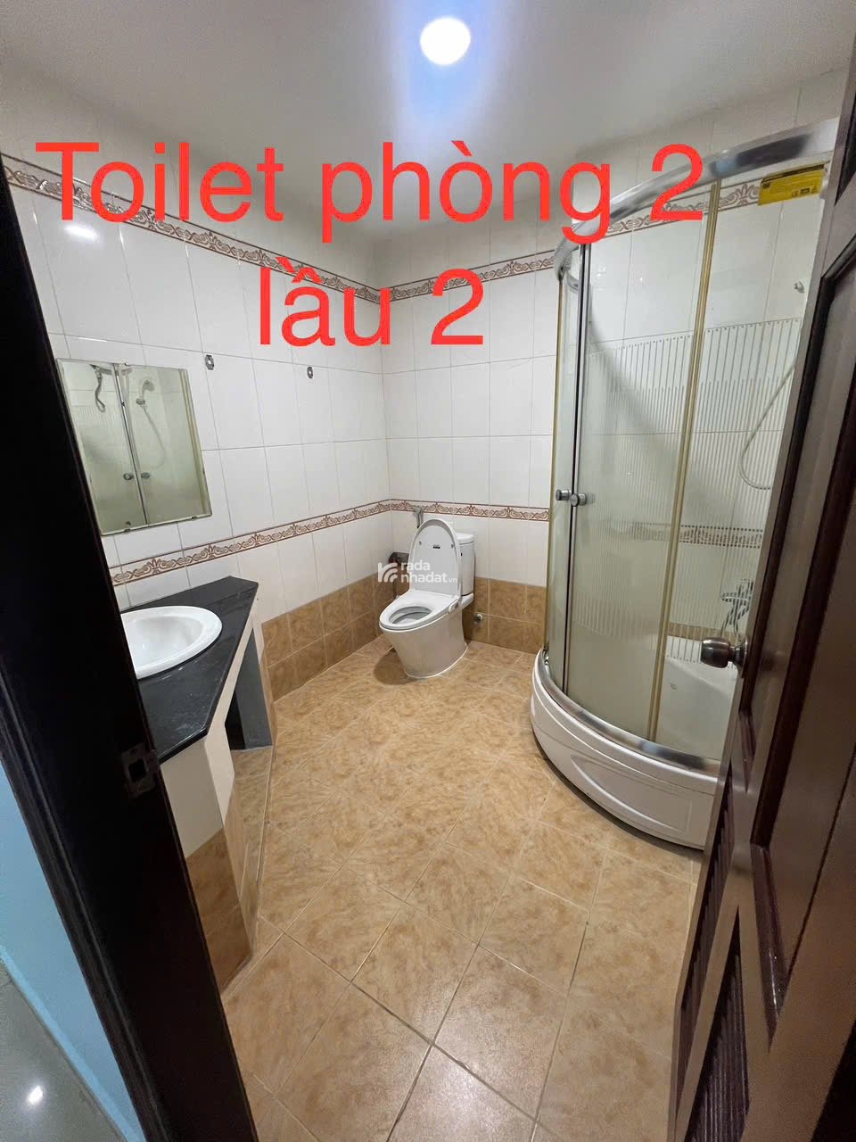 Hot Hot Hot. Nhà trung tâm thành phố giá cực rẻ. Phải gọi là siêu rẻe