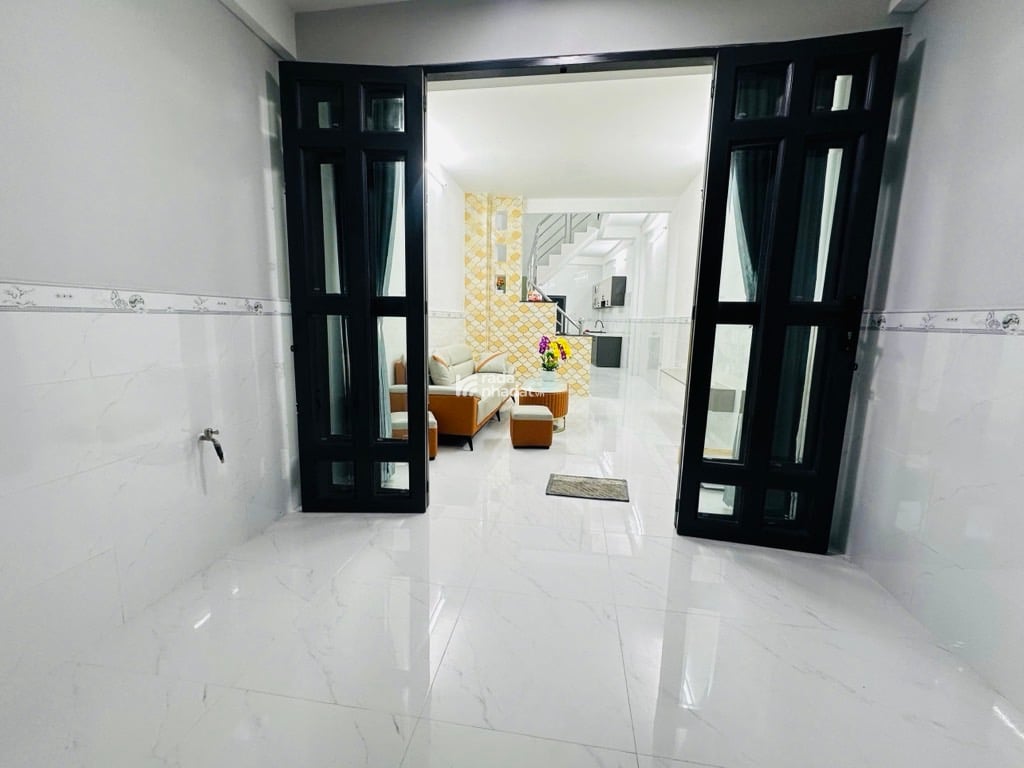 NGAY CHỢ BÀ CHIỂU, GIÁ SIÊU RẺ. VŨ TÙNG, BÌNH THẠNH, 41M2 Ở NGAY. GIẢM 350TR CHỈ 6.3T TL 