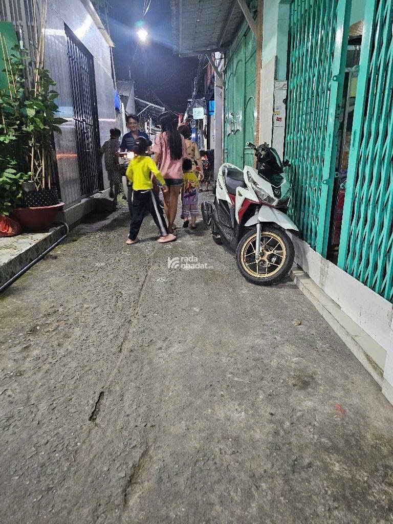 Bán nhà sát Lotte Lâm Vân Bền Trần Xuân Soạn nhà 3 tầng 4 phòng chỉ 3 tỷ nhỉnh