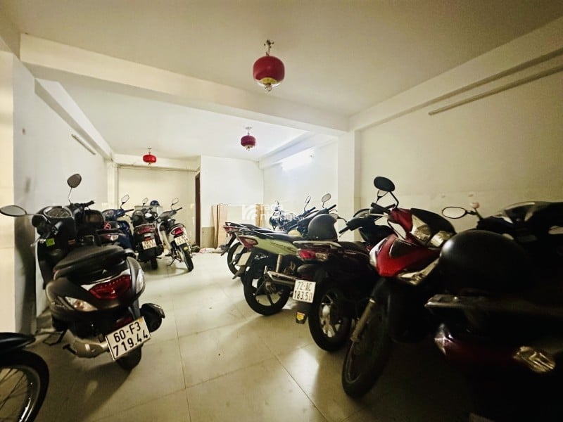 Bán nhà mặt tiền Nguyễn Xuân Khoát-ngang 4m-17PN-sổ vuông-gần chung cư-kinh doanh sầm uất