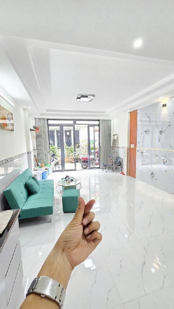 BÁN GẤP NHÀ TÂN QUÝ (4*9) 2 TẦNG - HXH 4.5 TỶ TL